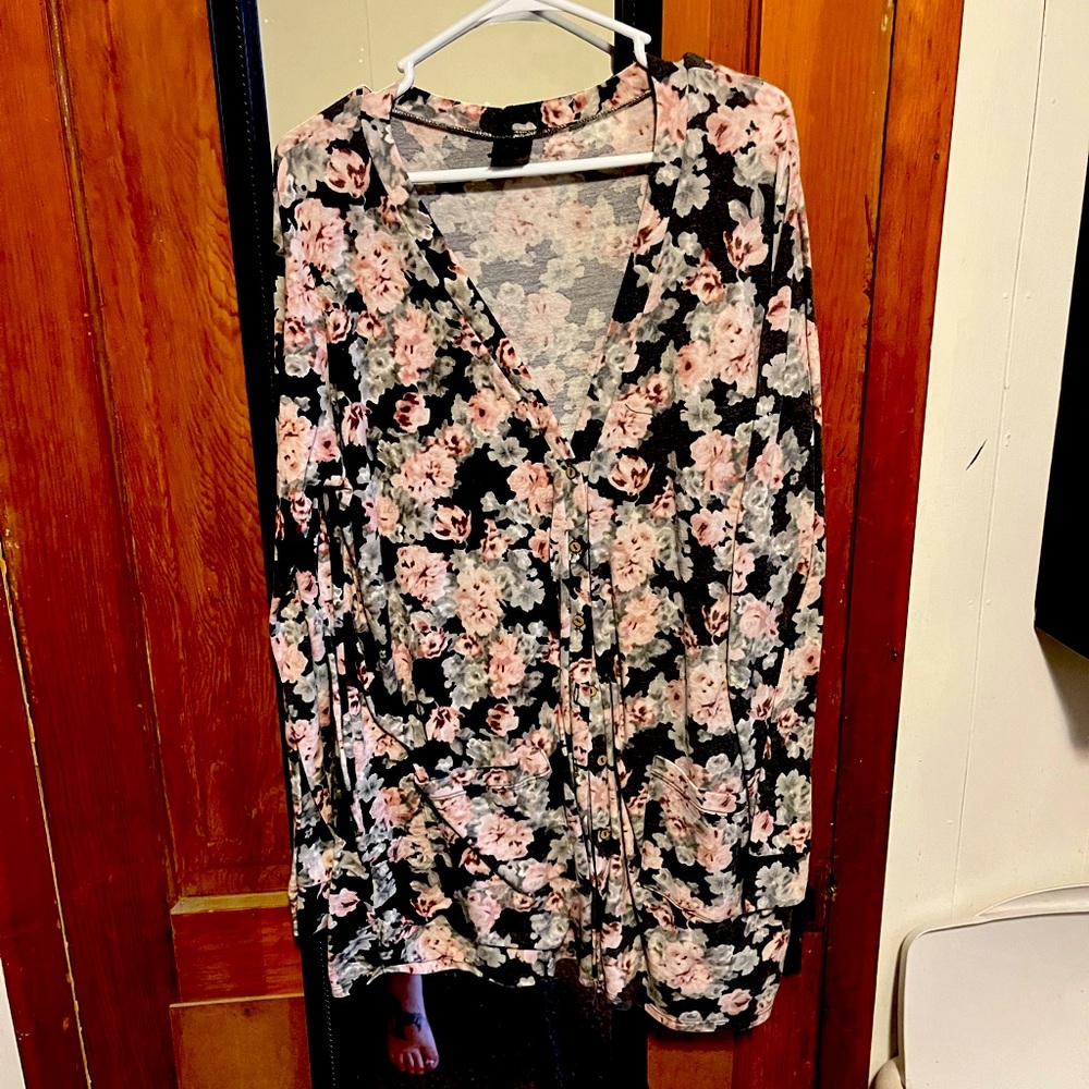 Agnes and Dora cardigan XXL